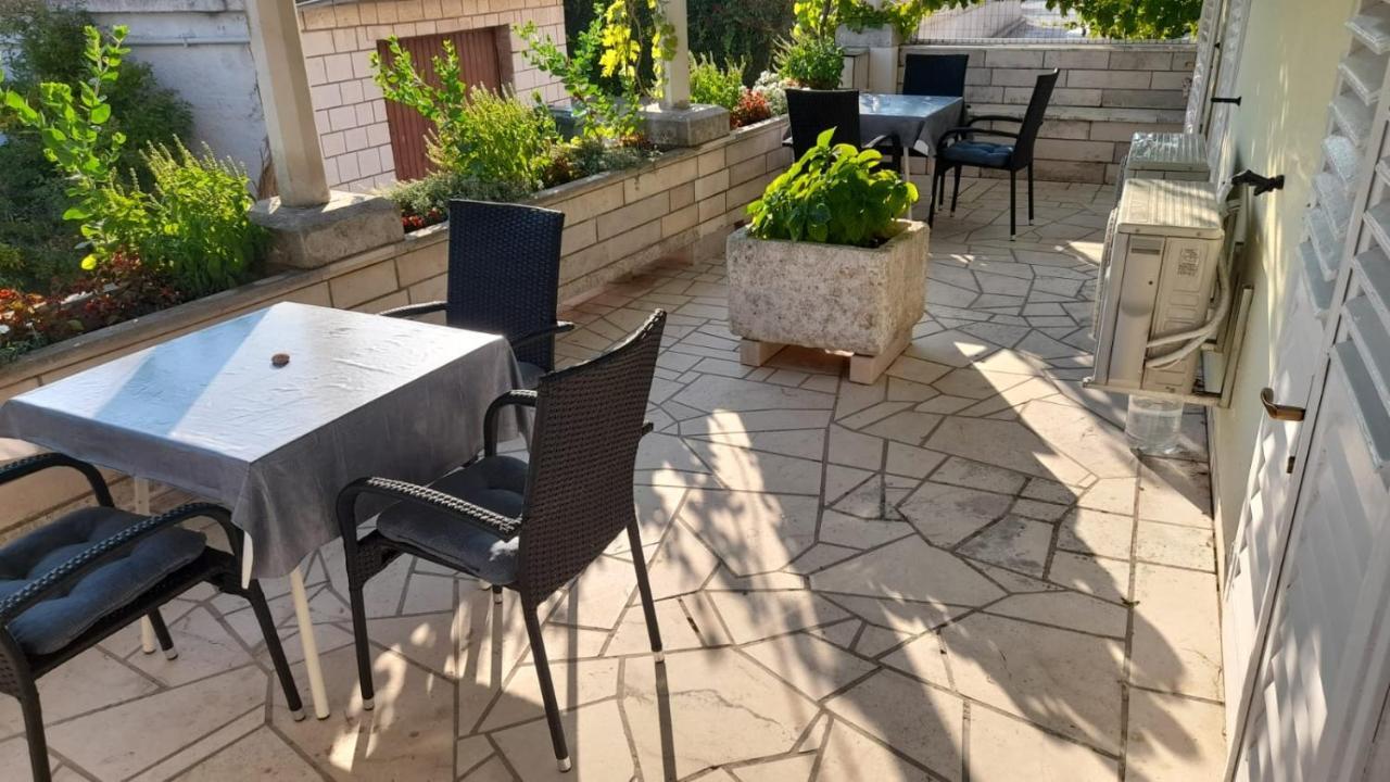 Apartments Lumbarda Ngoại thất bức ảnh