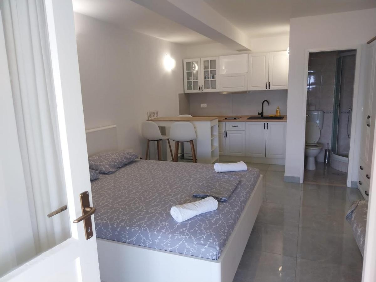 Apartments Lumbarda Ngoại thất bức ảnh
