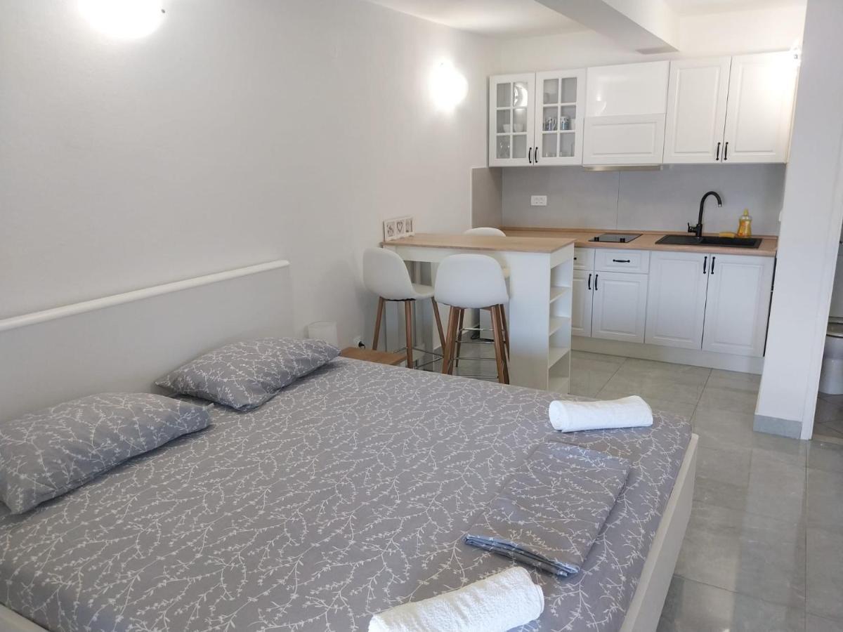 Apartments Lumbarda Ngoại thất bức ảnh